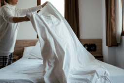 How To Put On Bed Sheets The Right way
